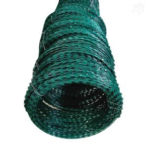 Coil of 450mm green double galvanized razor wire for perimeter security